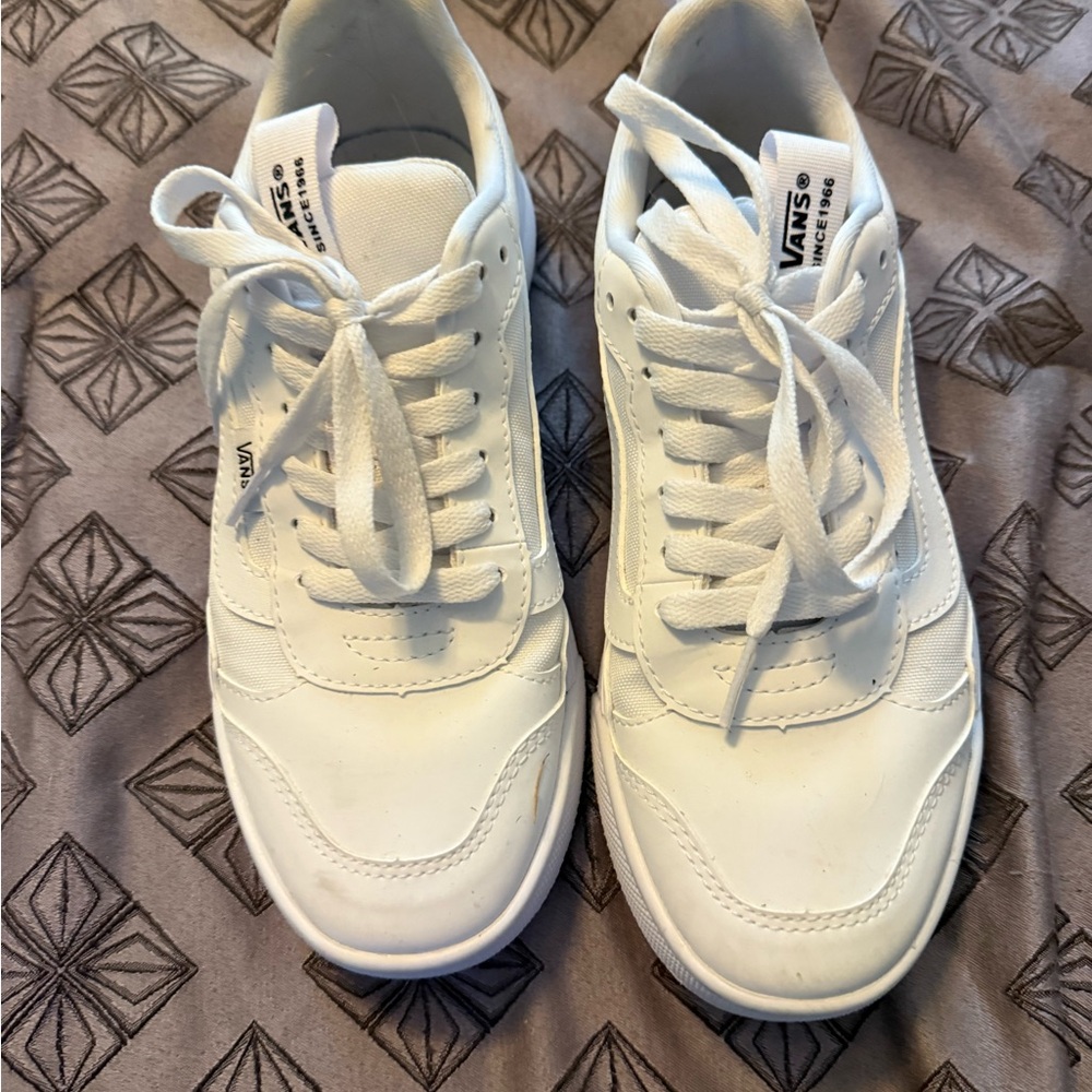 Vans White Sneakers - size 7